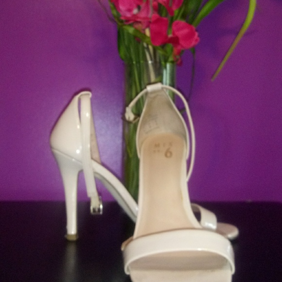 Shoes - Picture 3 of 3